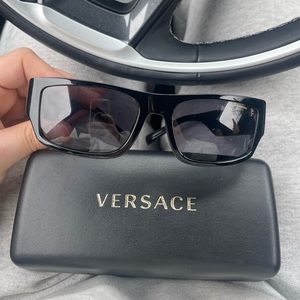 Versace Sunglasses  Polarized Lens